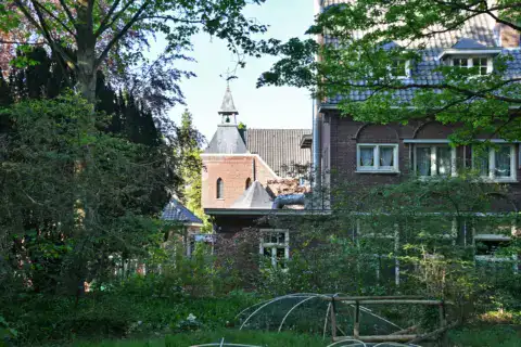 asten achterzijde pand